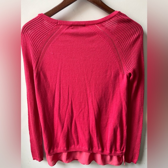 DKNY dark pink sweater with textured arm sleeves. Size extra small. - Picture 2 of 4